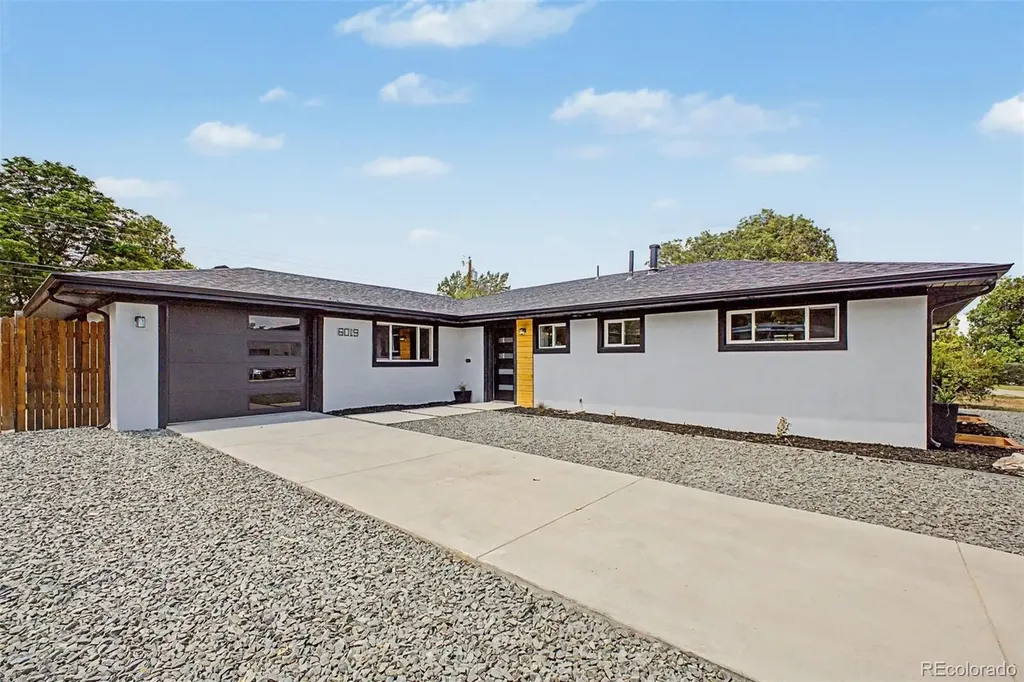 6019 S Broadway Littleton CO 80121