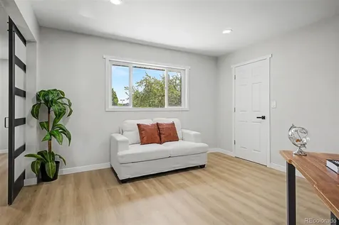 6019 S Broadway Littleton CO 80121