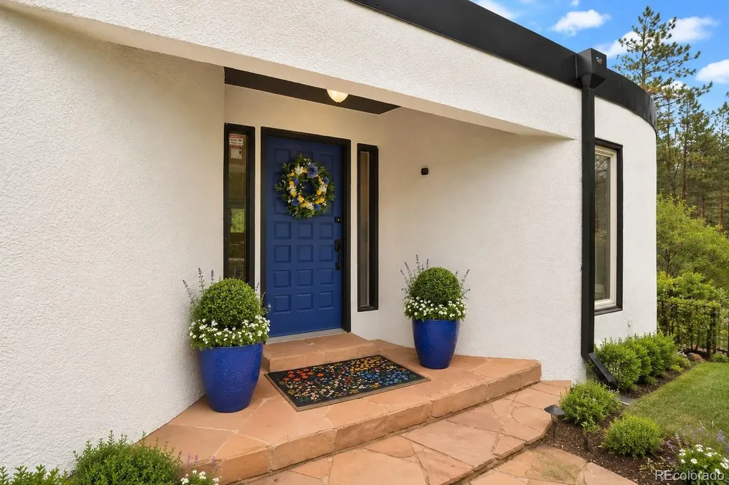 4693 Cheyenne Drive Larkspur CO 80118