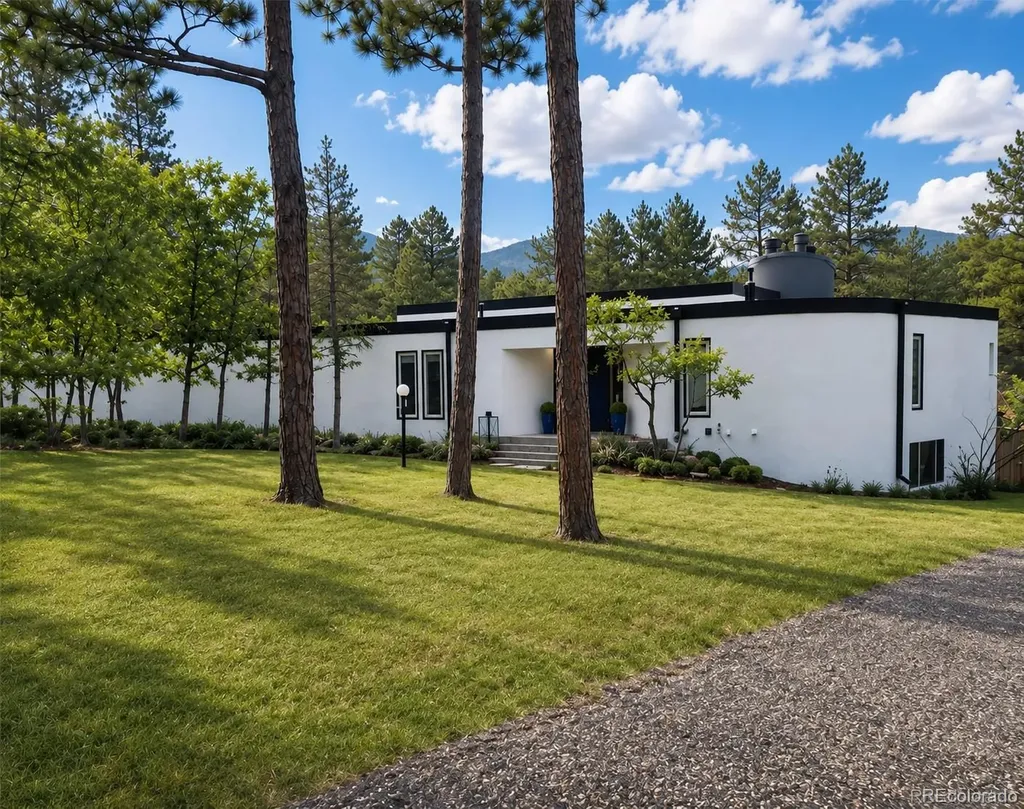 4693 Cheyenne Drive Larkspur CO 80118