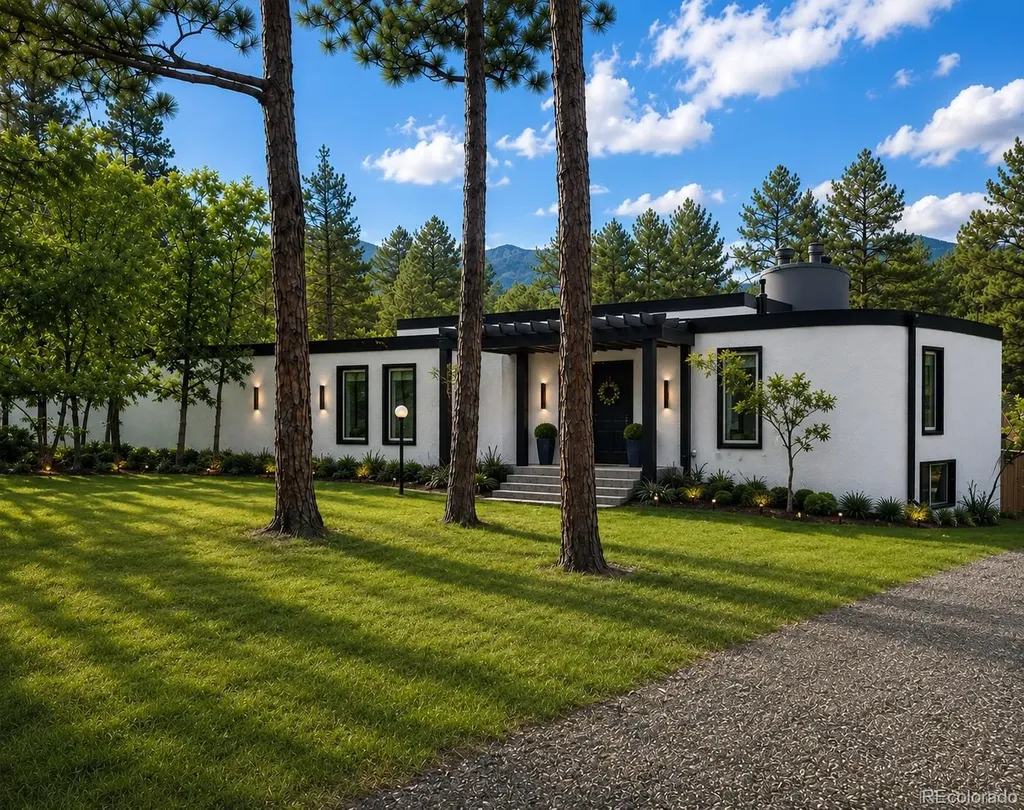 4693 Cheyenne Drive Larkspur CO 80118