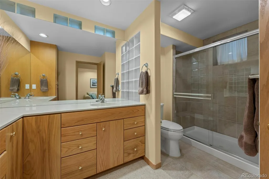 7542 Crestview Drive Niwot CO 80504