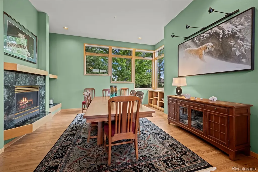7542 Crestview Drive Niwot CO 80504
