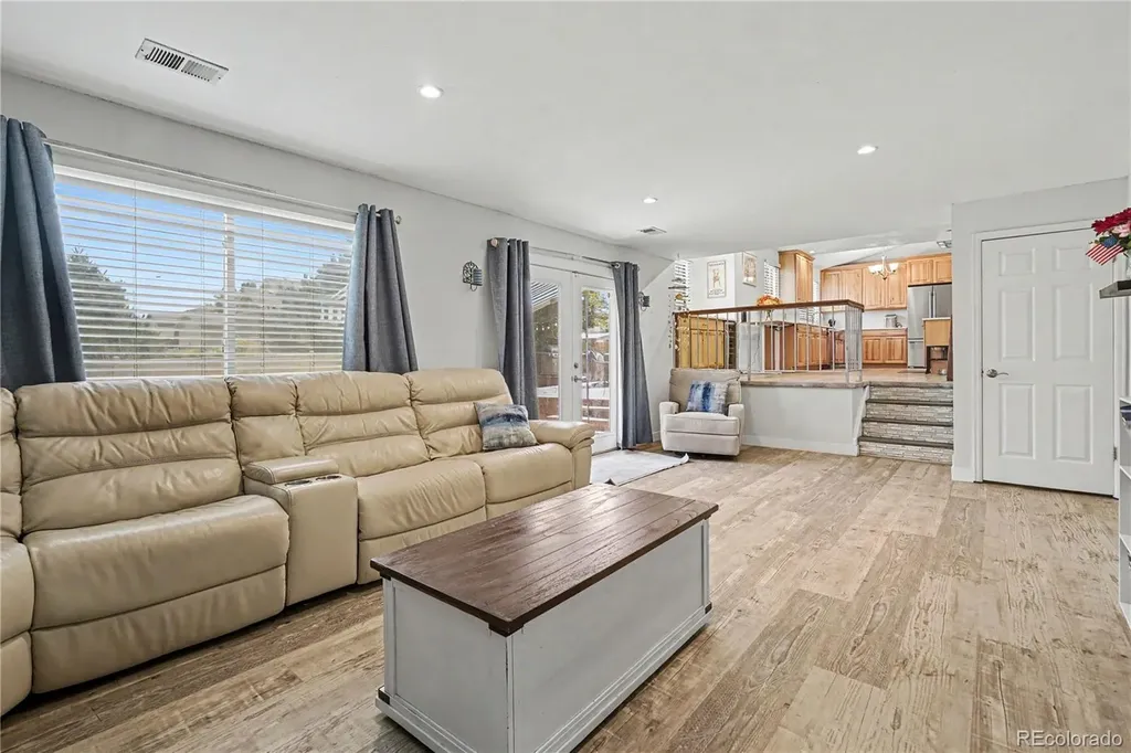 5580 W 74th Avenue Arvada CO 80003