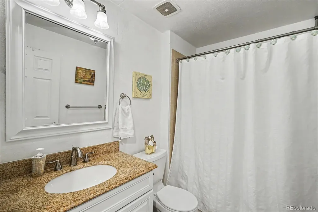 5580 W 74th Avenue Arvada CO 80003