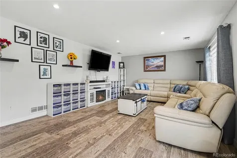 5580 W 74th Avenue Arvada CO 80003