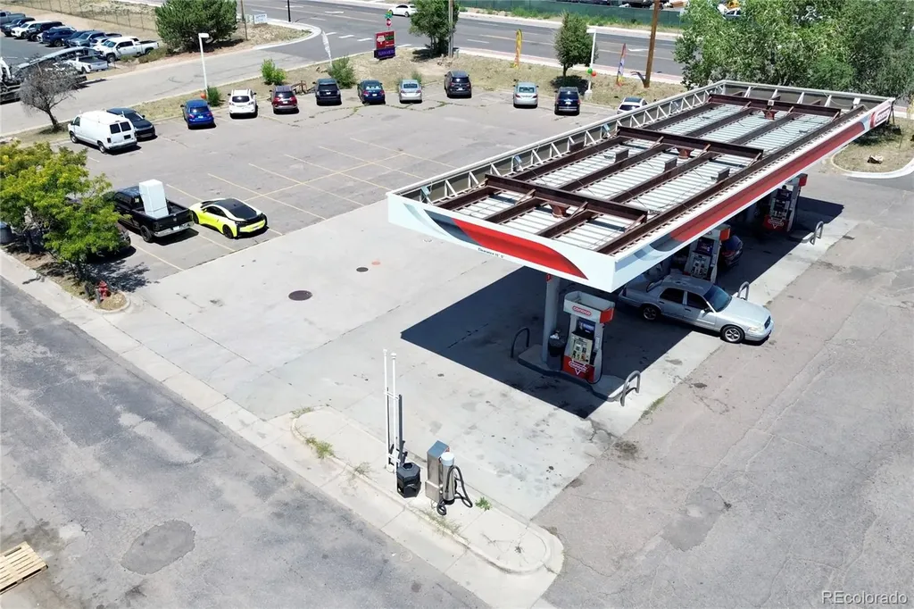 1202 E 58th Avenue Denver CO 80216