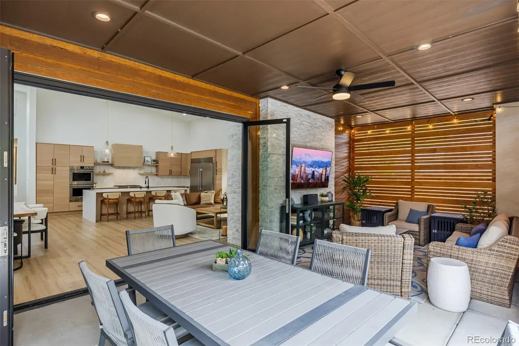 2901 S Bellaire Street Denver CO 80222
