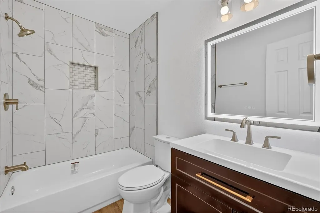 9409 Brentwood Street Broomfield CO 80021