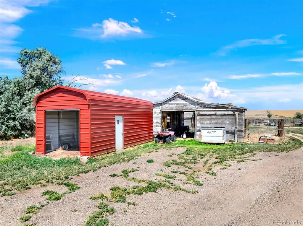 518 County Road 87 Roggen CO 80652