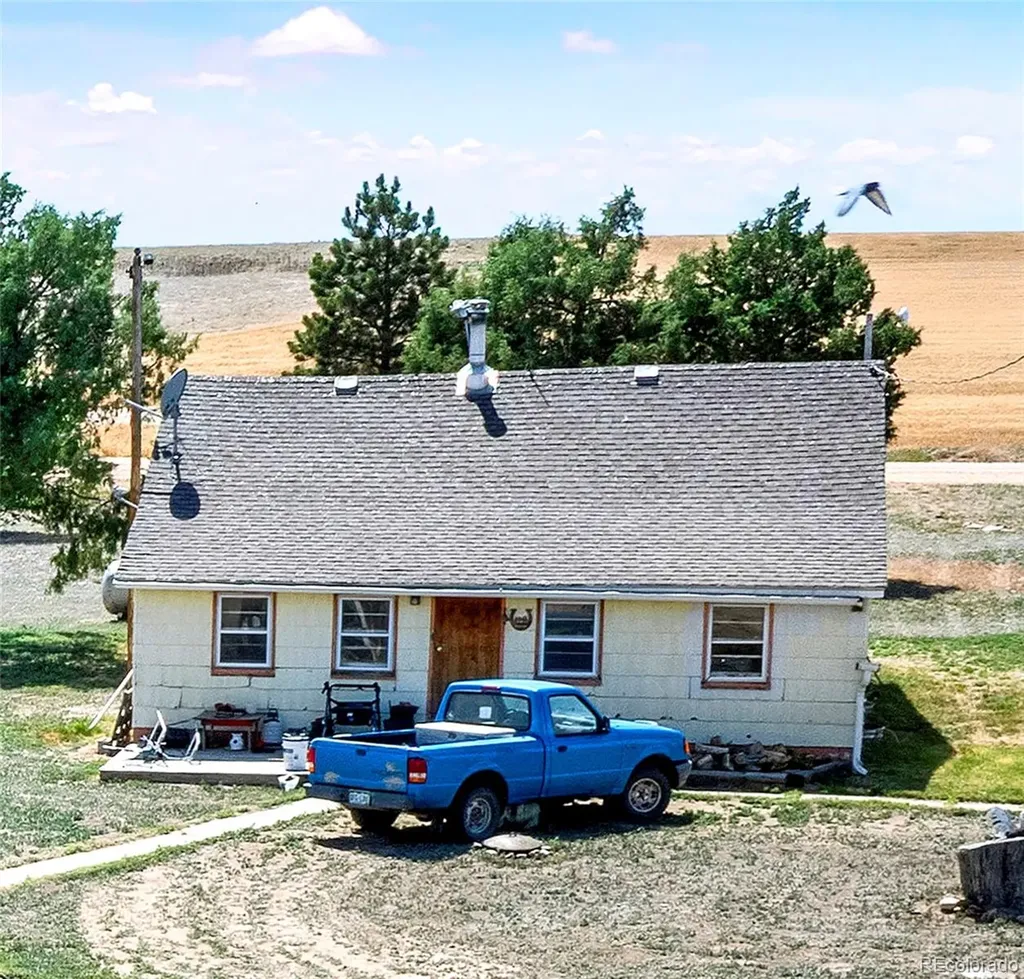 518 County Road 87 Roggen CO 80652