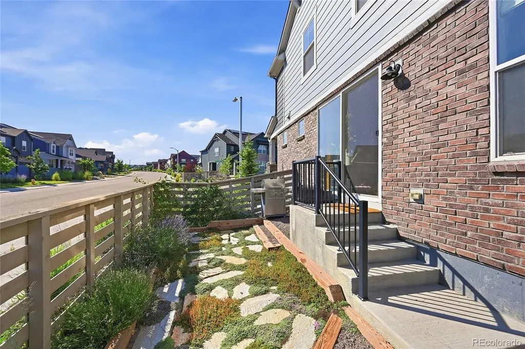 8281 Hunts Peak Street Littleton CO 80125