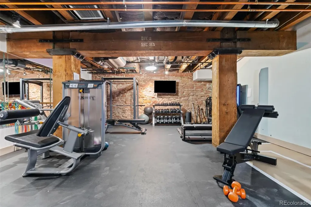 2960 Inca Street Denver CO 80202