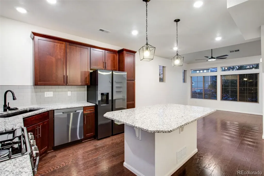 10041 Yampa Court Commerce City CO 80022