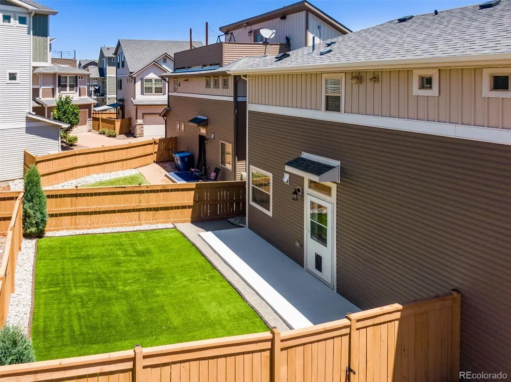 10041 Yampa Court Commerce City CO 80022