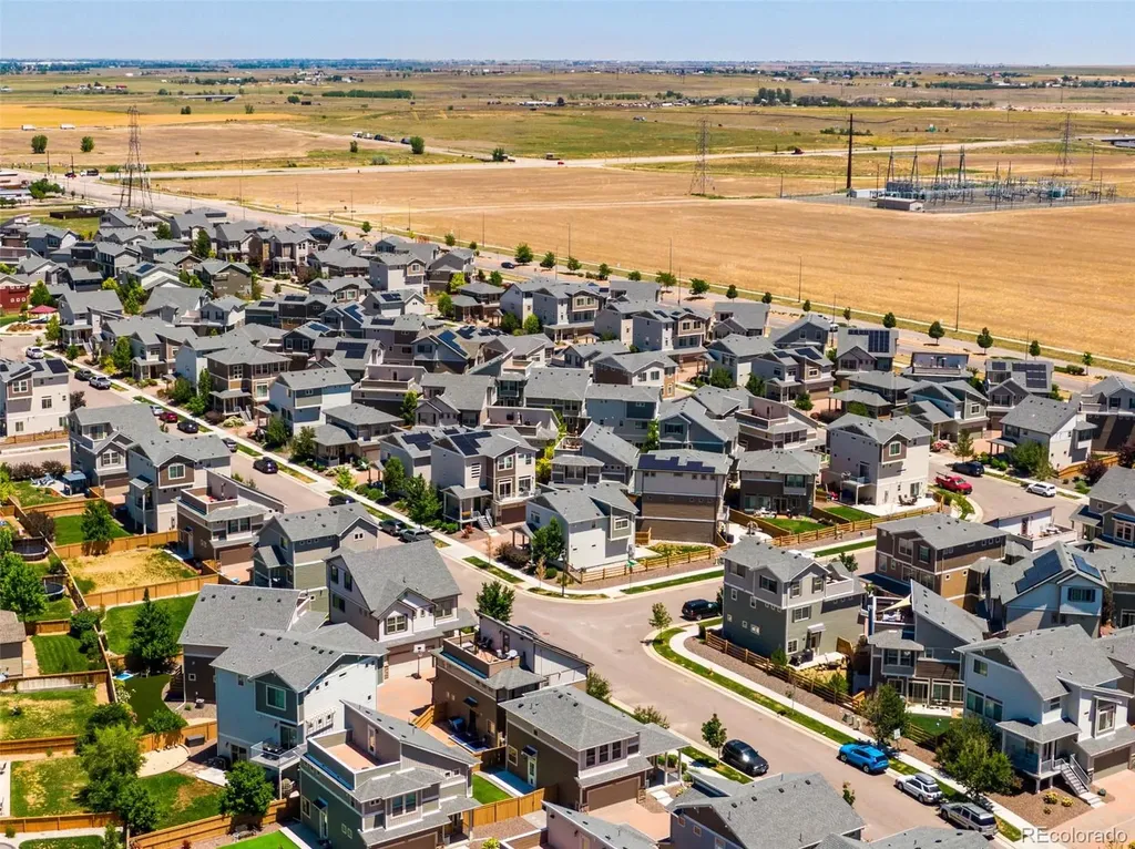 10041 Yampa Court Commerce City CO 80022