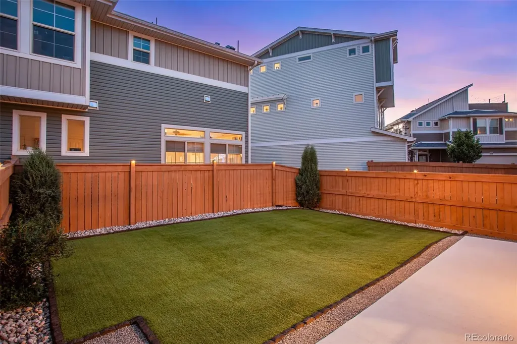 10041 Yampa Court Commerce City CO 80022