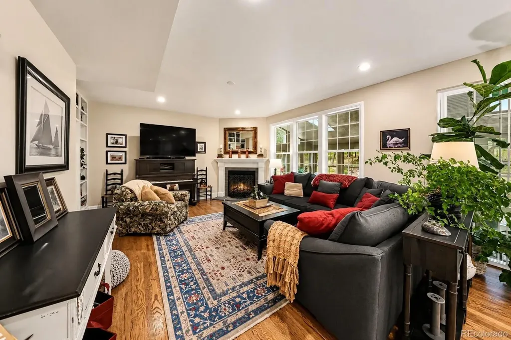 4854 Cheyenne Drive Larkspur CO 80118