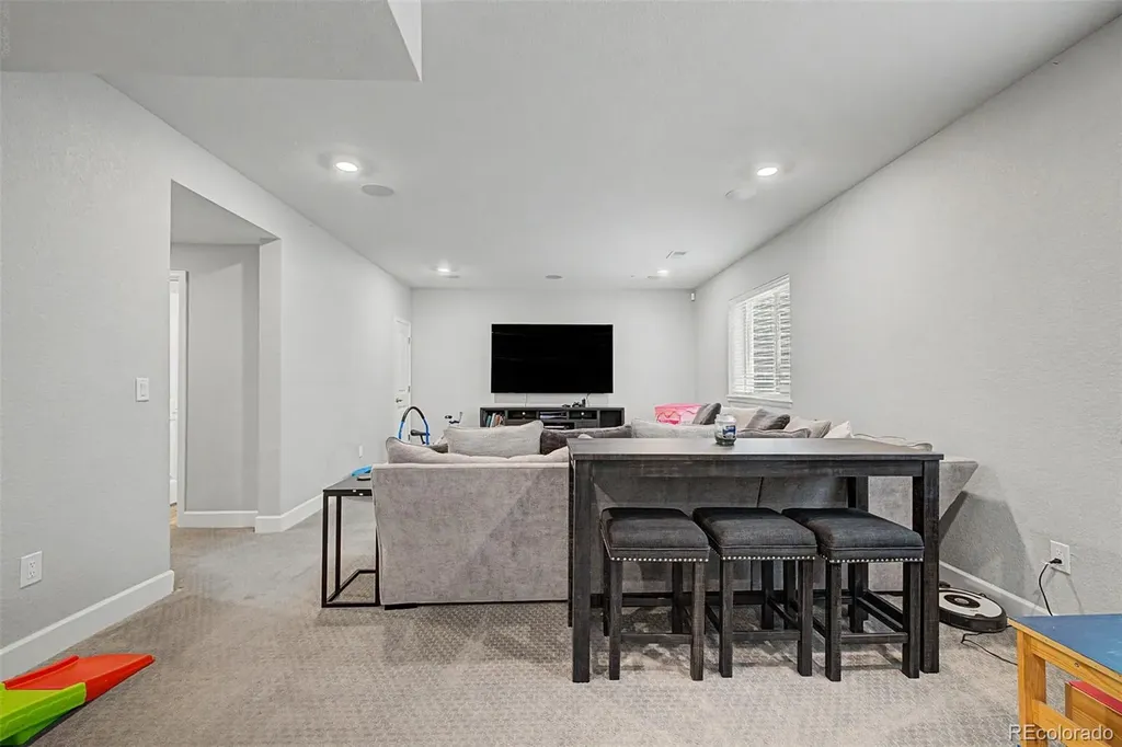 6160 N Malaya Street Aurora CO 80019