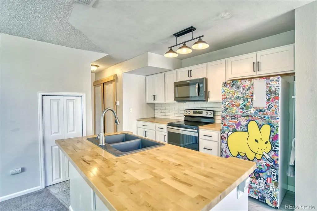 5580 W 80th Place Arvada CO 80003