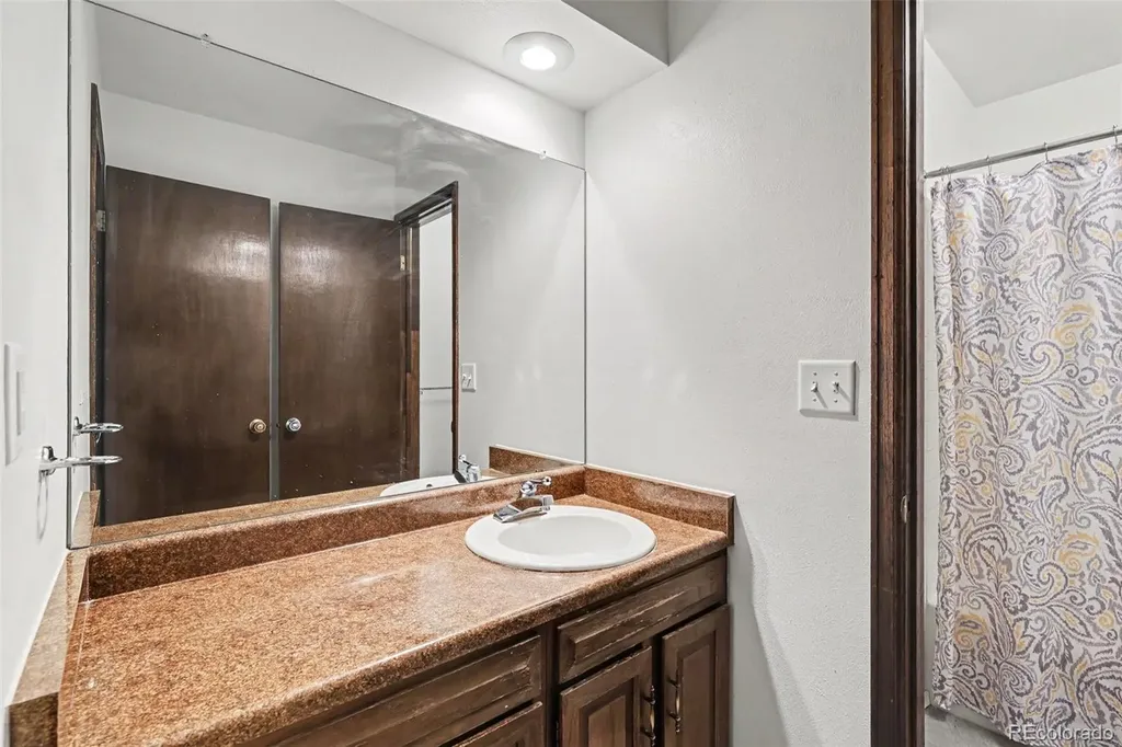 6556 S Brentwood Way Littleton CO 80123