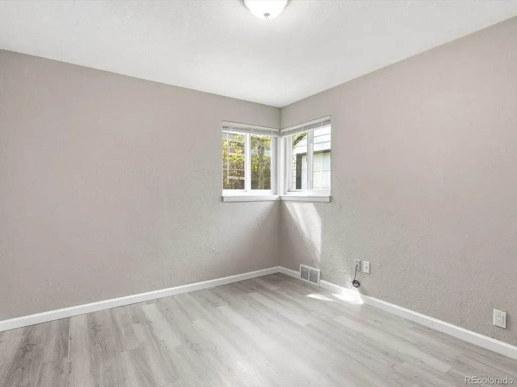 6831 Irving Street Denver CO 80221