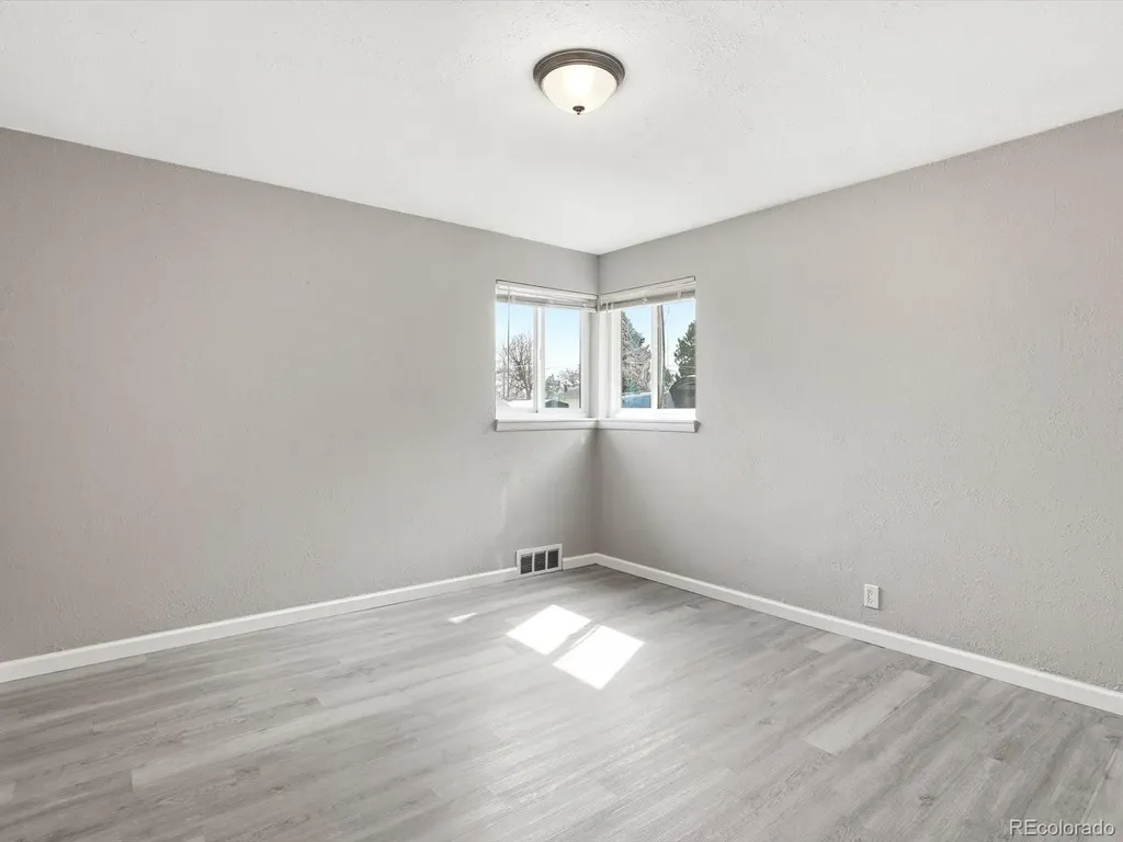 6831 Irving Street Denver CO 80221