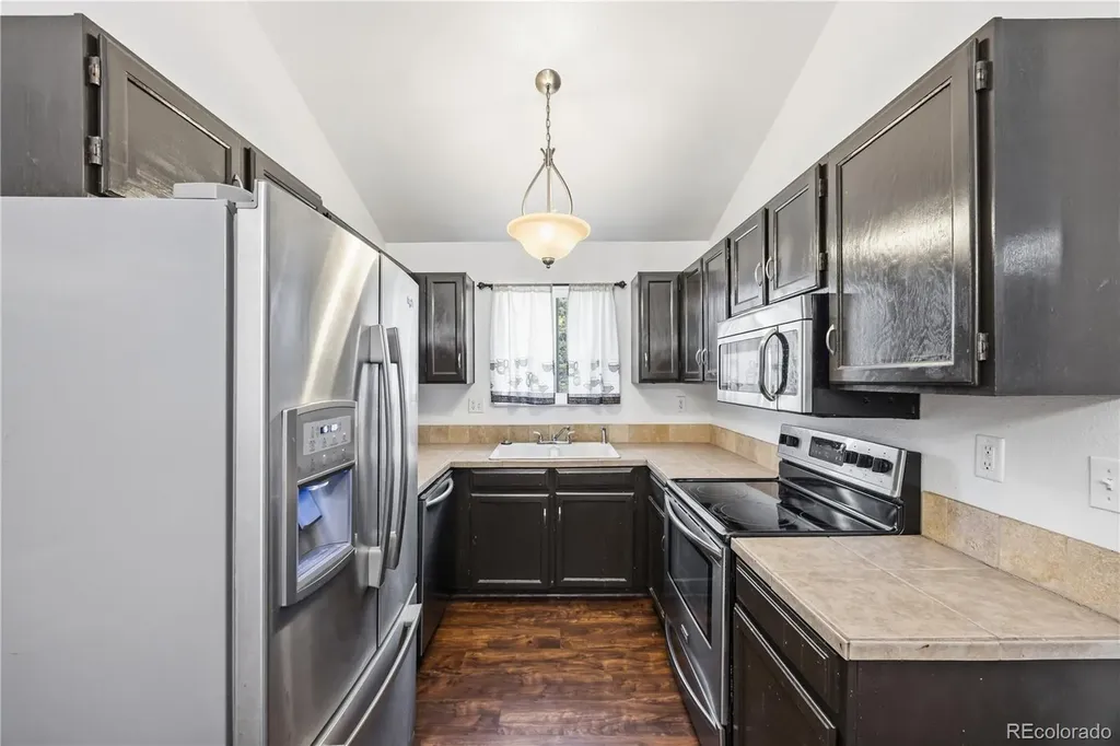 2105 Endicott Court Colorado Springs CO 80916