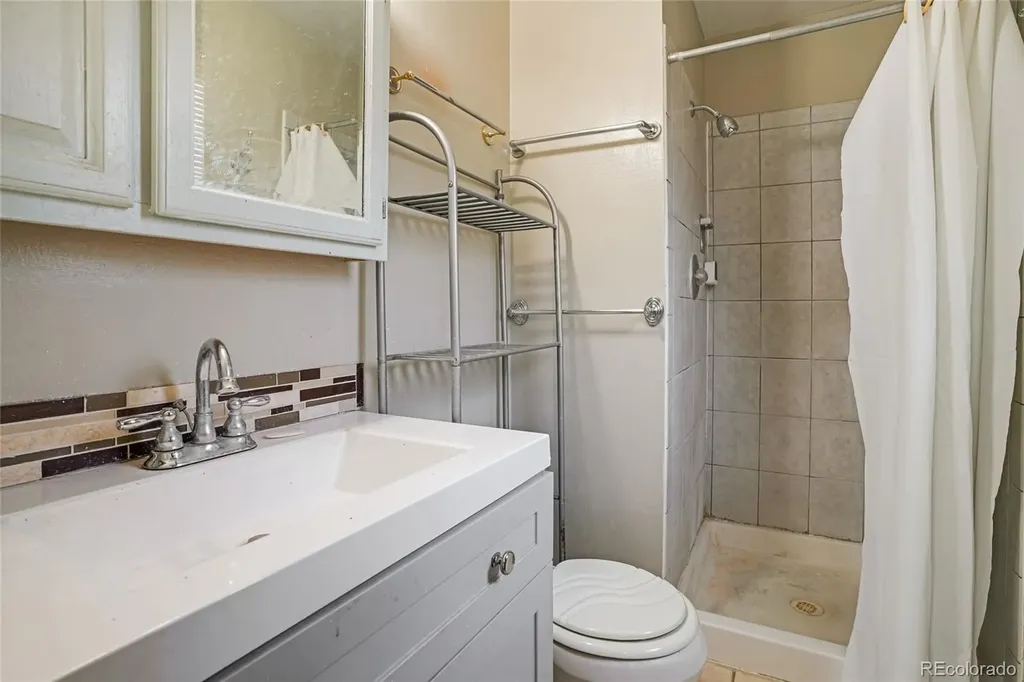 6180 S Garland Street Littleton CO 80123