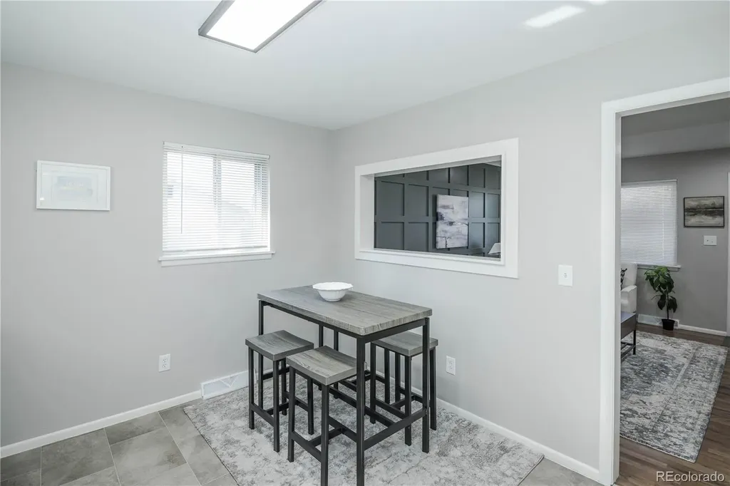 842 S Worchester Street Aurora CO 80012