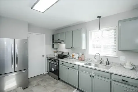 842 S Worchester Street Aurora CO 80012
