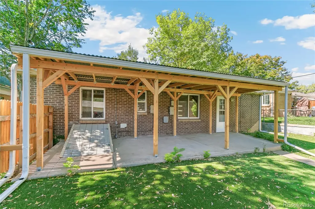 2520-2522 Yates Street Denver CO 80212