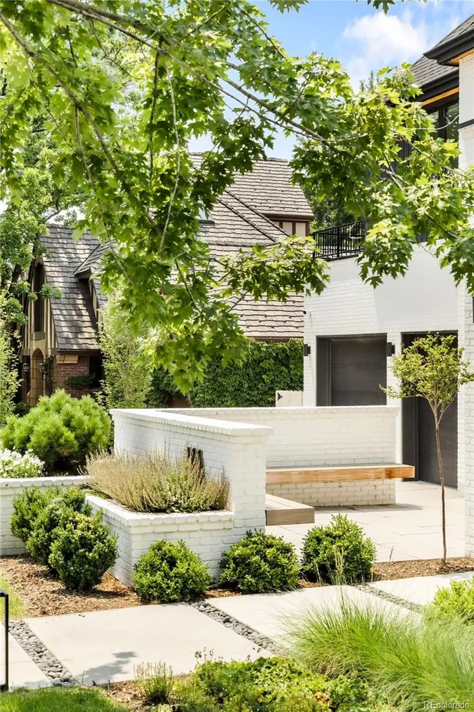 111 S Clermont Street Denver CO 80246