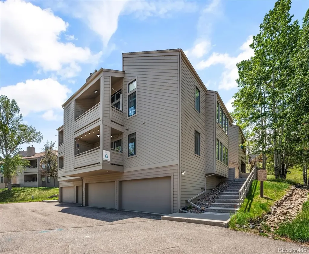 23702 Pondview Place Golden CO 80401