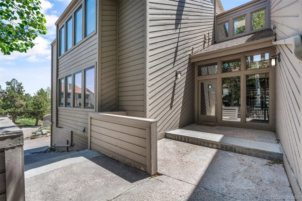 23702 Pondview Place Golden CO 80401