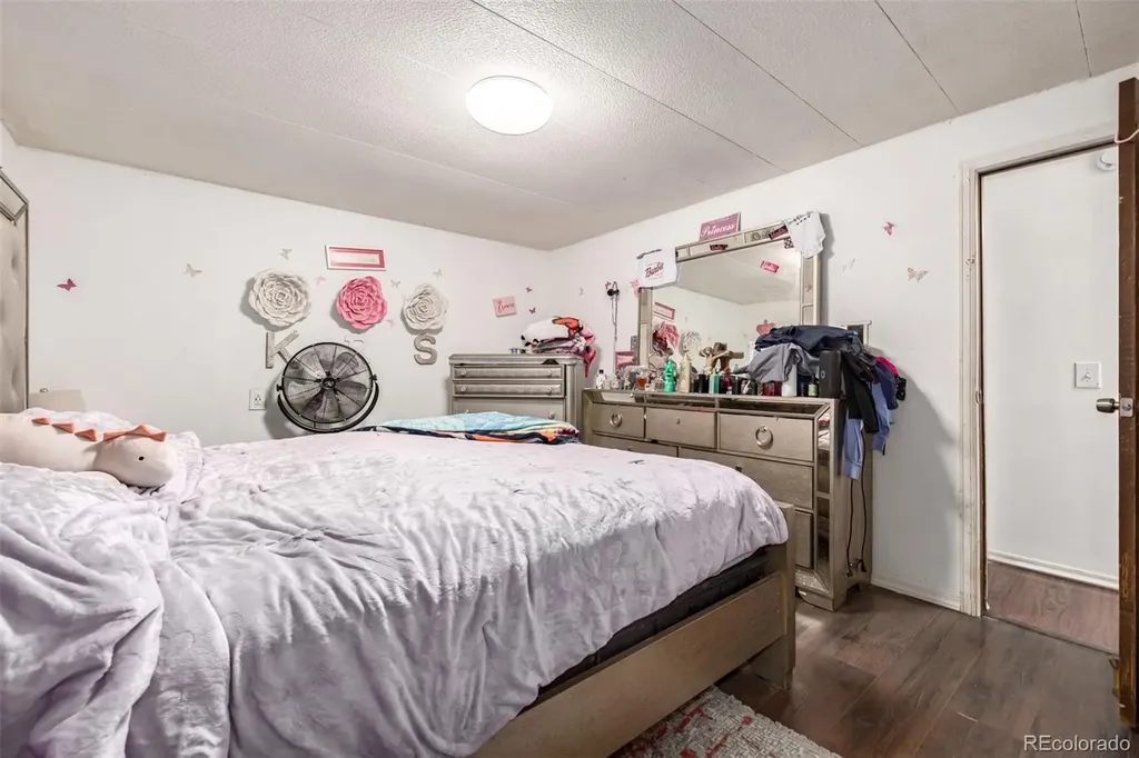 1809 Crystal Street Aurora CO 80011