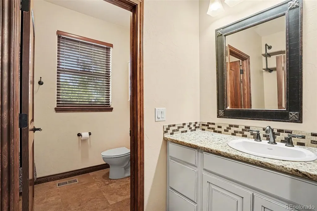 7936 Monarch Road Larkspur CO 80118