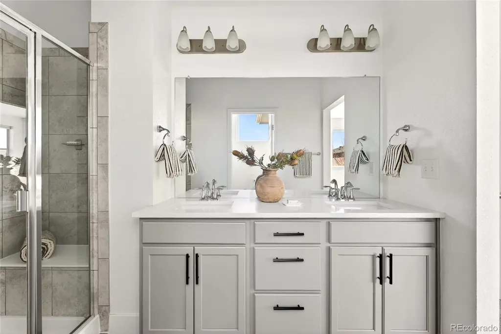 6893 Canosa Denver CO 80221