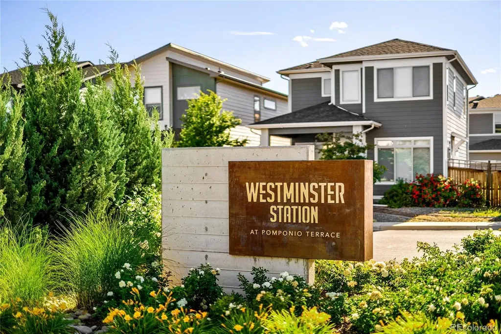 6893 Canosa Denver CO 80221