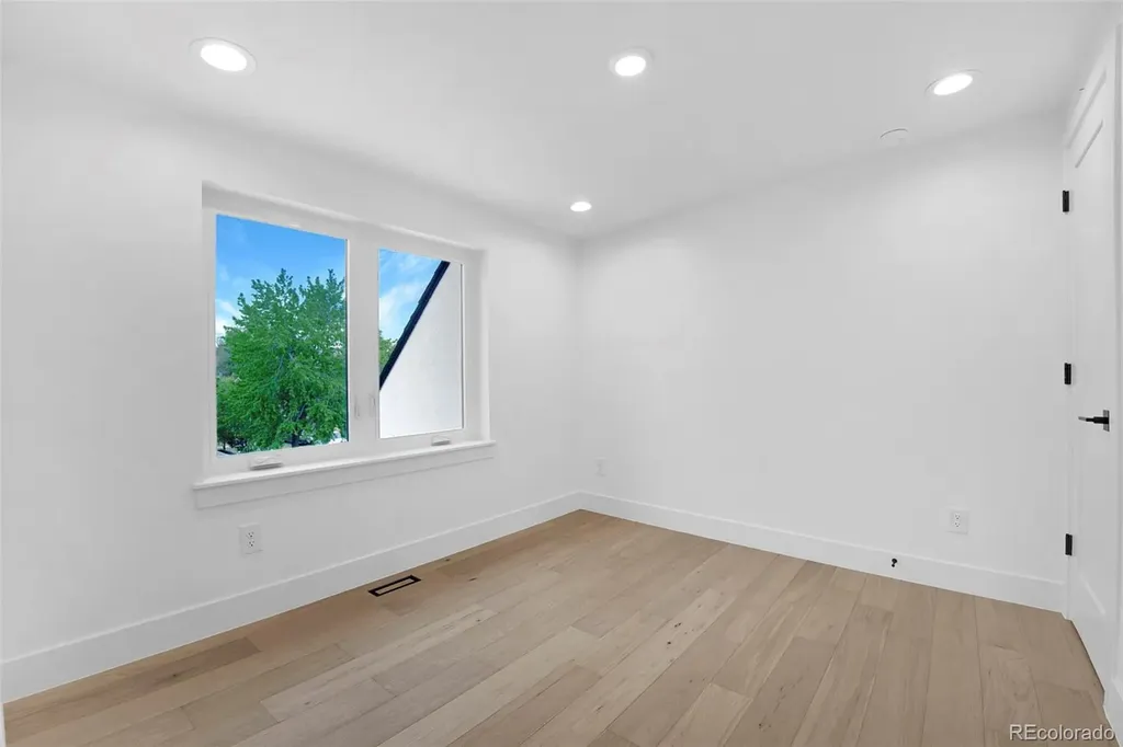2662 S Acoma Street Denver CO 80223