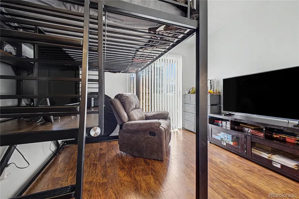 942 S Walden Street Aurora CO 80017
