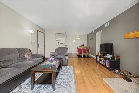 942 S Walden Street Aurora CO 80017