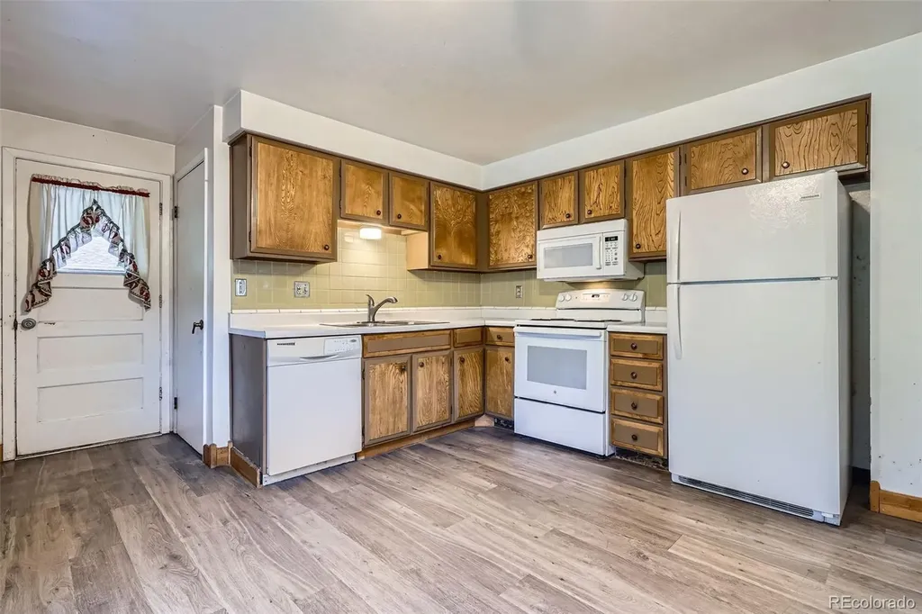 12576 W 7th Avenue Lakewood CO 80401