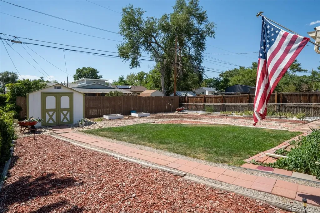7811 Olive Street Commerce City CO 80022