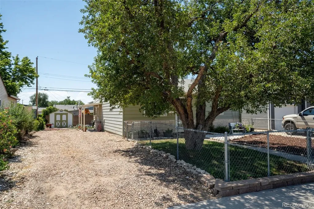 7811 Olive Street Commerce City CO 80022