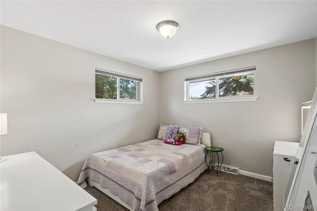 1521 S Carr Street Lakewood CO 80232