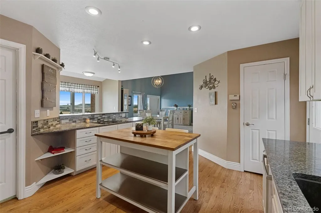 2510 Valley Park Drive Larkspur CO 80118