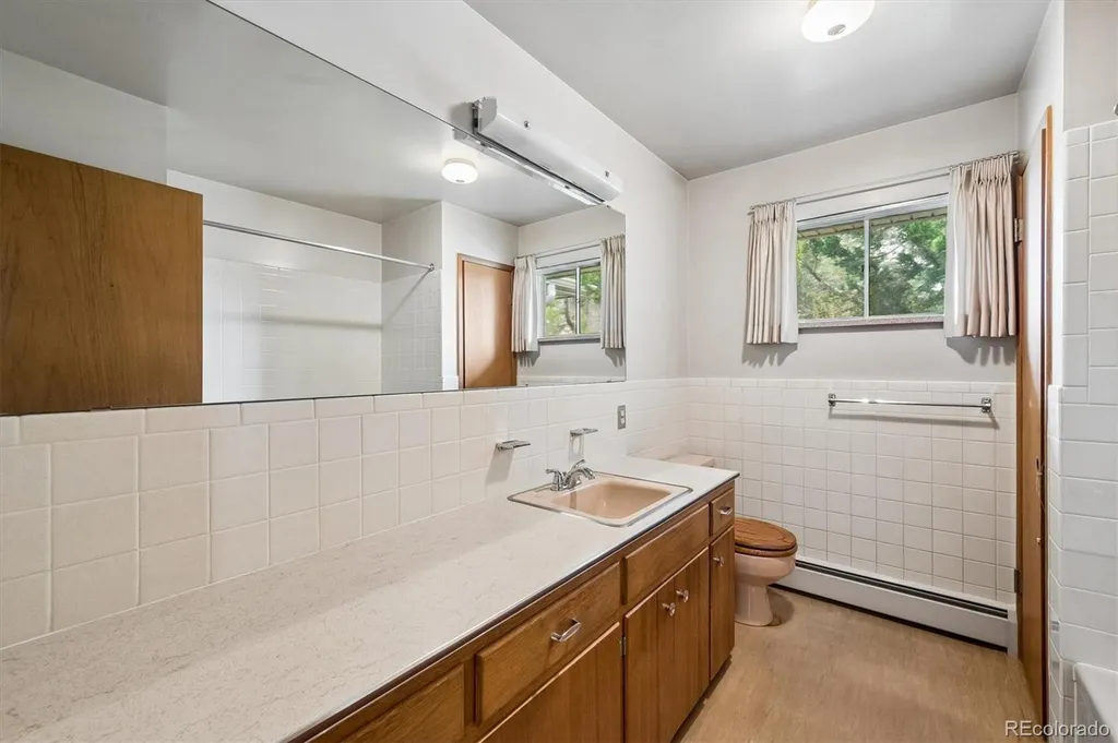 6408 S Acoma Street Littleton CO 80120