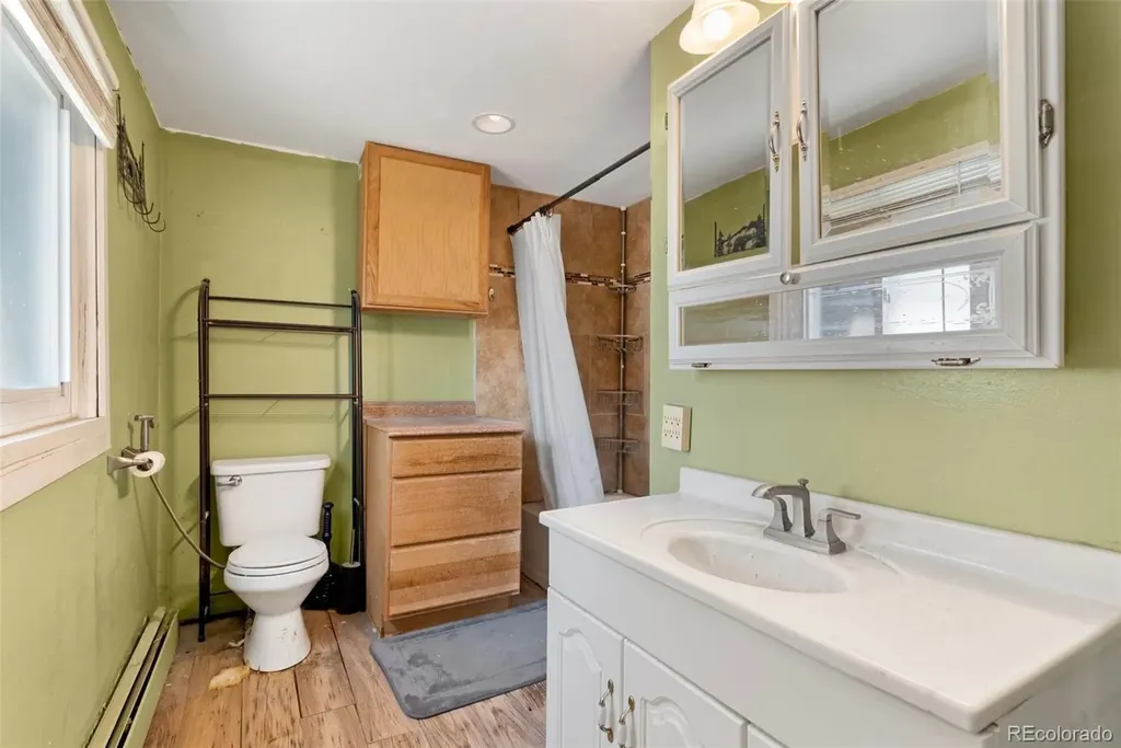 7091 Leyden Street Commerce City CO 80022