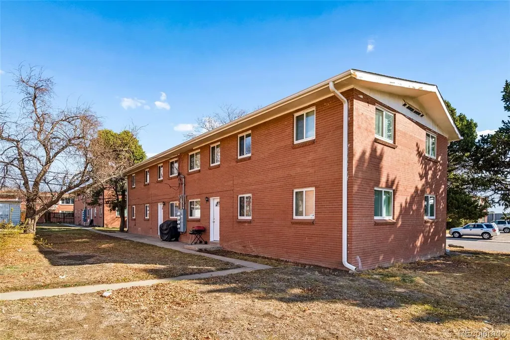665-671 Miller Court Lakewood CO 80215